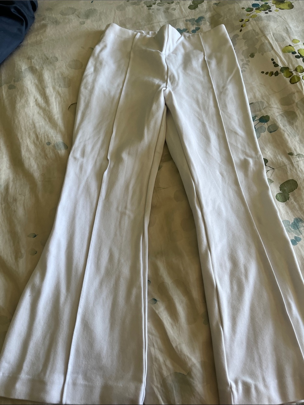 Express White Flared Capris